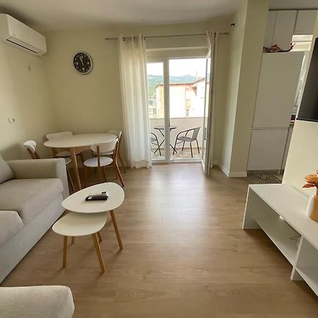 Spring Apartment In Permet Luaran gambar