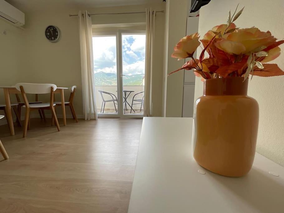 Spring Apartment In Permet Luaran gambar