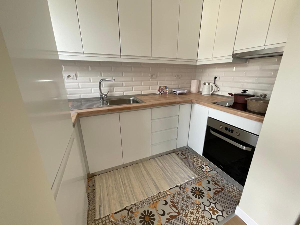 Spring Apartment In Permet Luaran gambar