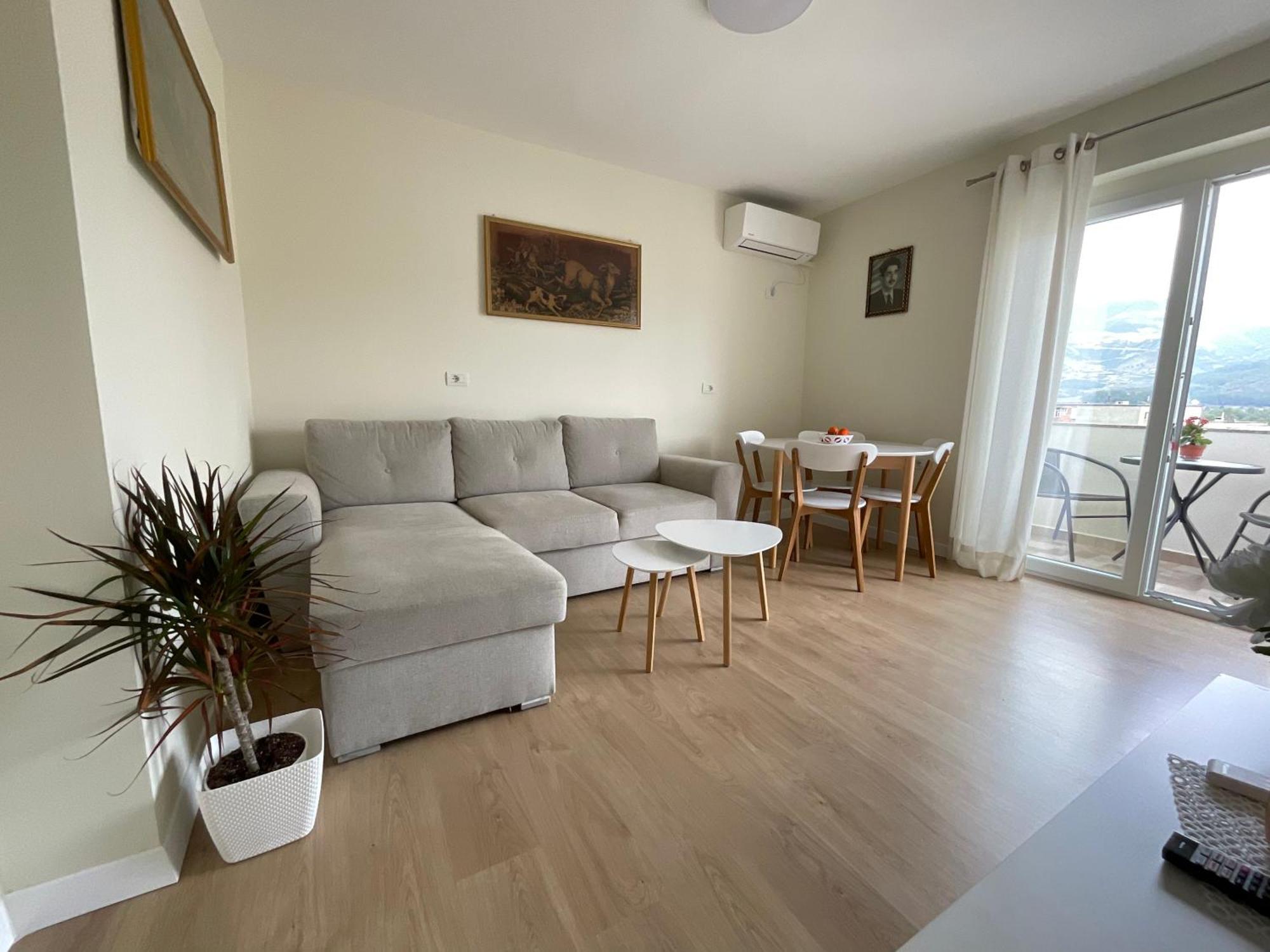 Spring Apartment In Permet Luaran gambar